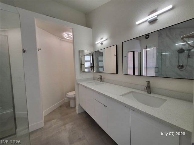 3305 Hyannis Circle, Las Vegas, NV 89129