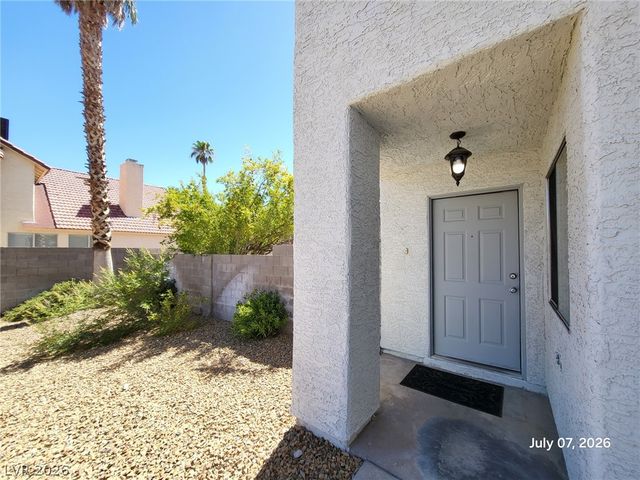 3305 Hyannis Circle, Las Vegas, NV 89129