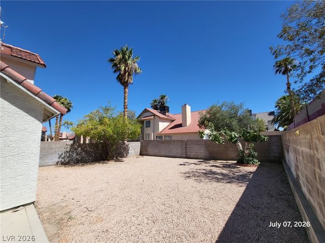 3305 Hyannis Circle, Las Vegas, NV 89129