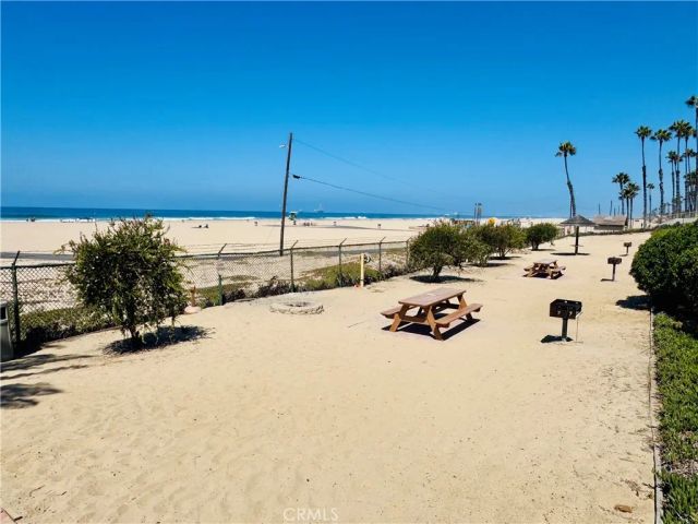 711 Pacific Coast 206, Huntington Beach, CA 92648