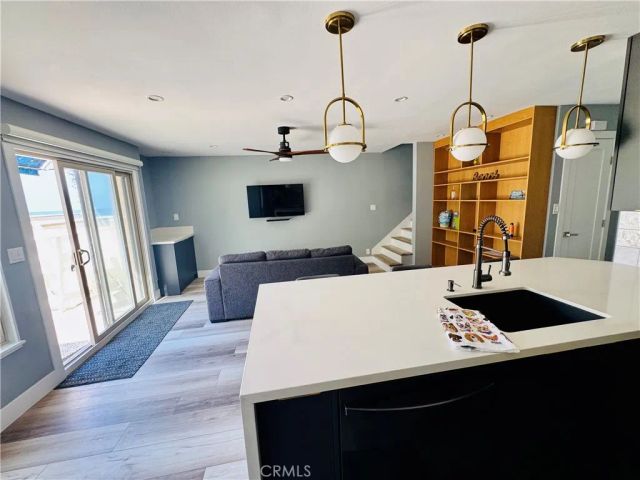 711 Pacific Coast 206, Huntington Beach, CA 92648