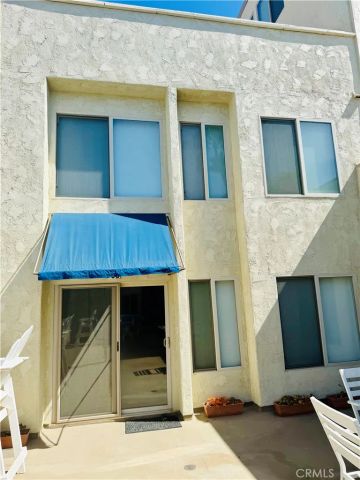 711 Pacific Coast 206, Huntington Beach, CA 92648