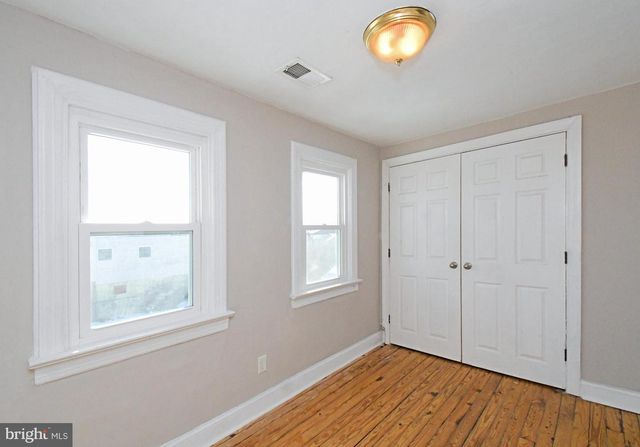 220 SAINT MARYS ST, Phoenixville, PA 19460