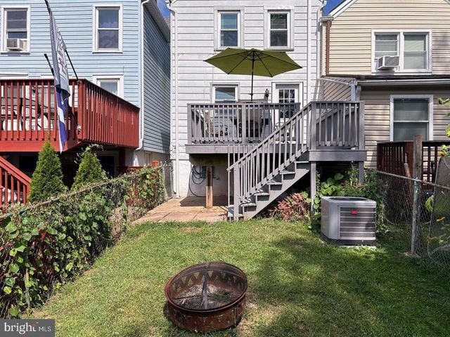 220 SAINT MARYS ST, Phoenixville, PA 19460