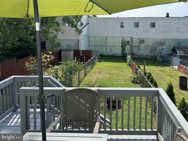 220 SAINT MARYS ST, Phoenixville, PA 19460