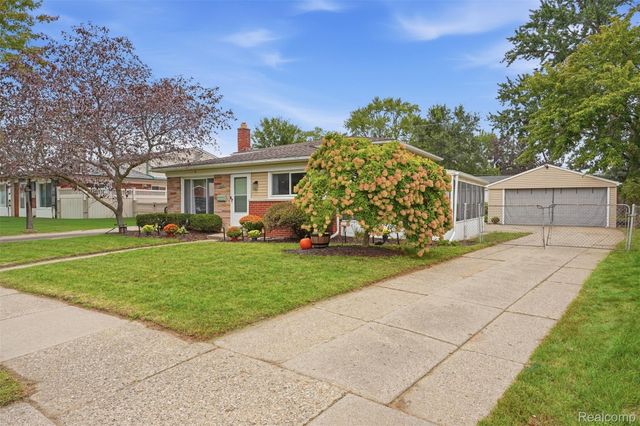 28282 Couzens Avenue, Madison Heights, MI 48071