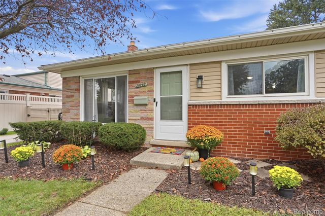 28282 Couzens Avenue, Madison Heights, MI 48071