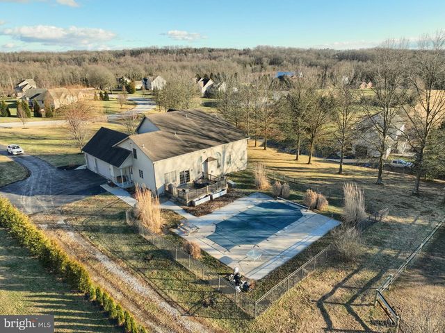 120 BUTTERCUP LN, Wellsville, PA 17365