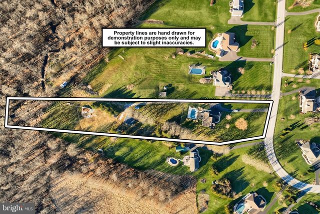 120 BUTTERCUP LN, Wellsville, PA 17365