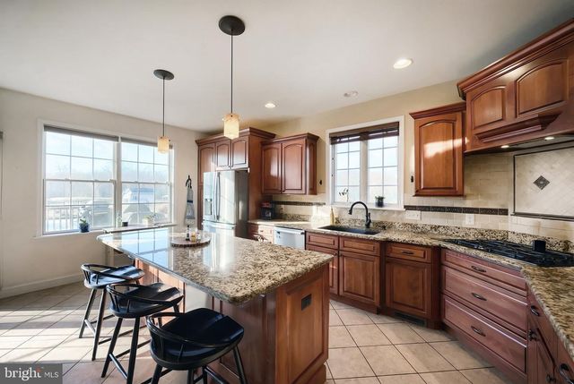 120 BUTTERCUP LN, Wellsville, PA 17365