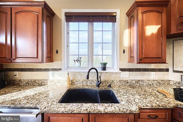 120 BUTTERCUP LN, Wellsville, PA 17365