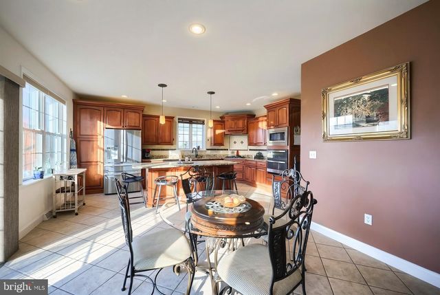 120 BUTTERCUP LN, Wellsville, PA 17365