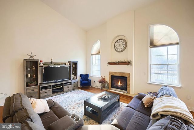 120 BUTTERCUP LN, Wellsville, PA 17365