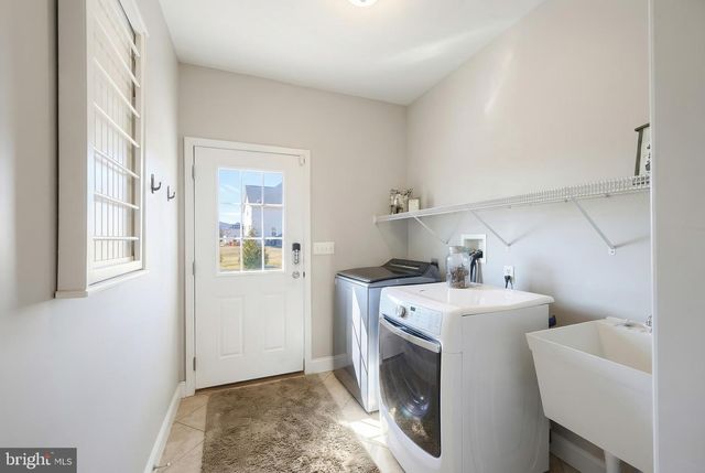 120 BUTTERCUP LN, Wellsville, PA 17365