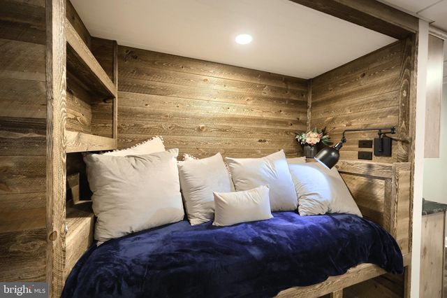 120 BUTTERCUP LN, Wellsville, PA 17365