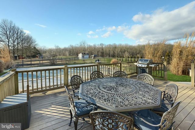 120 BUTTERCUP LN, Wellsville, PA 17365