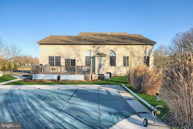 120 BUTTERCUP LN, Wellsville, PA 17365