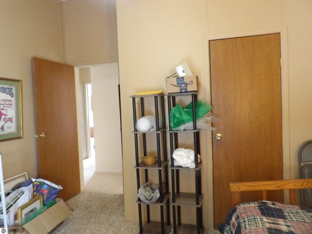 Image 23 of property listing at 406 Fairway Drive, Cadillac, MI 49601