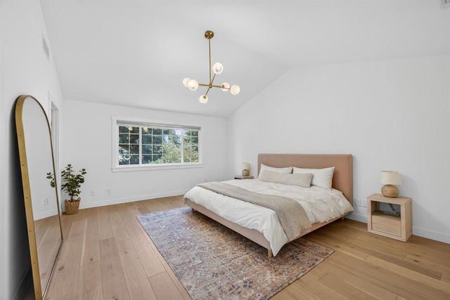 7636 Bridgeview Dr, Sacramento, CA 95831