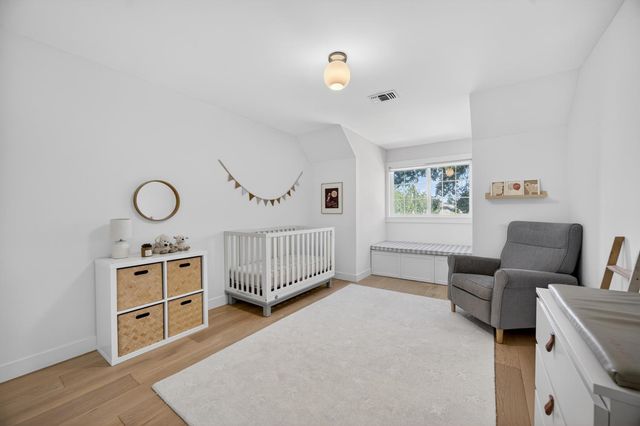 7636 Bridgeview Dr, Sacramento, CA 95831