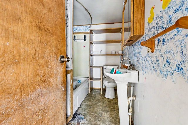 949 S 13th Street, Niles, MI 49120