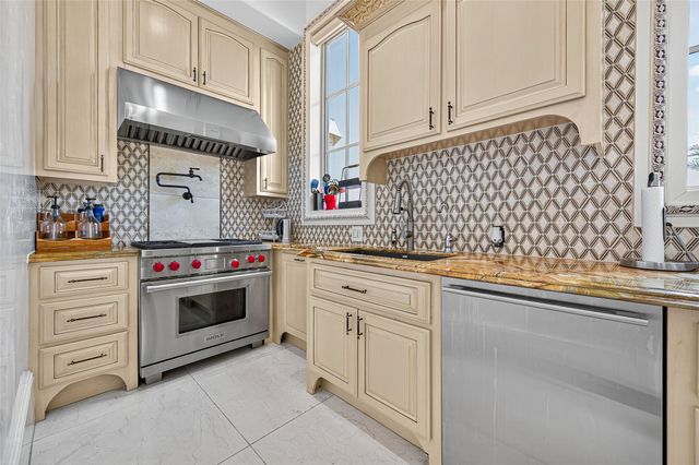 41 Cadence Court, Richmond, TX 77469