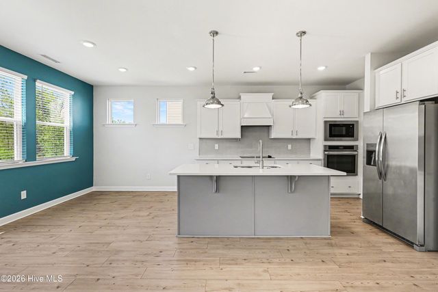 90 Rigsby Avenue, Four Oaks, NC 27524