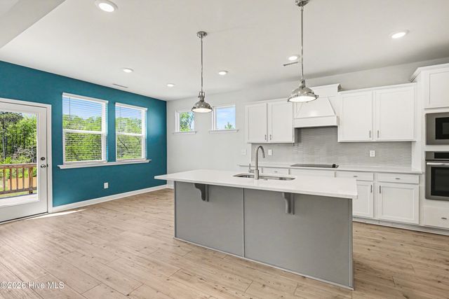 90 Rigsby Avenue, Four Oaks, NC 27524