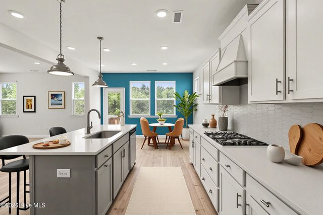 90 Rigsby Avenue, Four Oaks, NC 27524