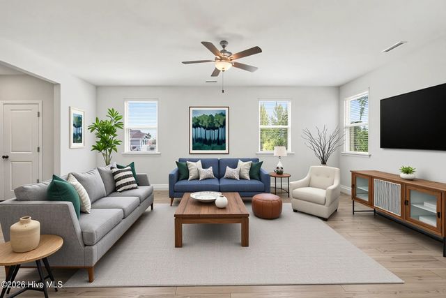 90 Rigsby Avenue, Four Oaks, NC 27524