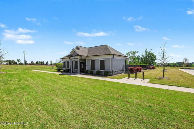 90 Rigsby Avenue, Four Oaks, NC 27524