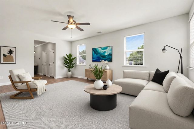 90 Rigsby Avenue, Four Oaks, NC 27524