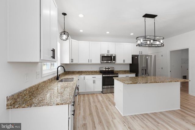 2180 WOODSON HOLLOW RD, Beaverdam, VA 23015