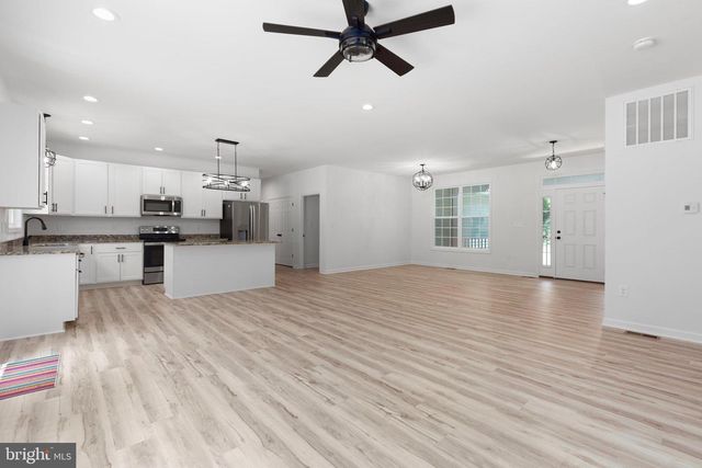 2180 WOODSON HOLLOW RD, Beaverdam, VA 23015