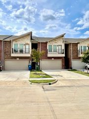 5653 Woodlands Drive, The Colony, TX 75056