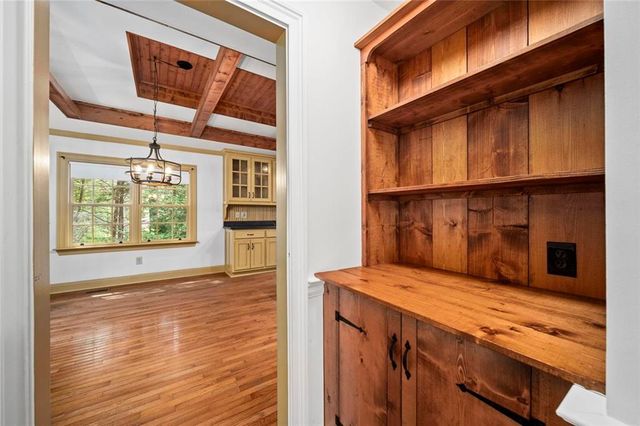 805 Pinehurst Drive, Woodstock, GA 30188