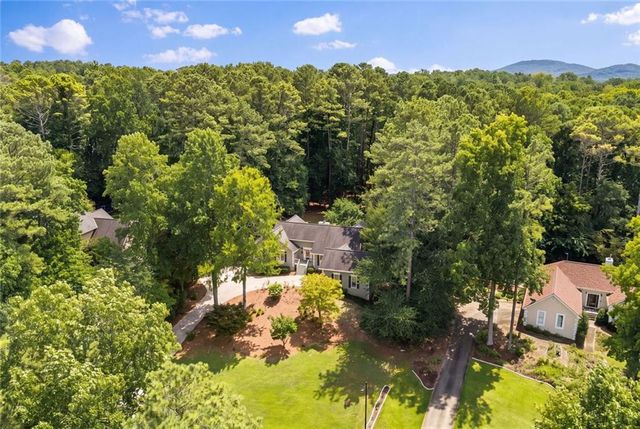 805 Pinehurst Drive, Woodstock, GA 30188