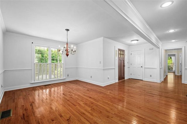 805 Pinehurst Drive, Woodstock, GA 30188
