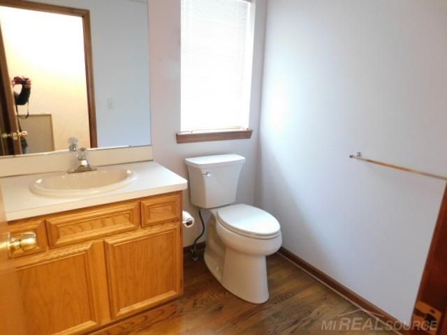 48515 Hidden Oaks Lane, Shelby Twp, MI 48317