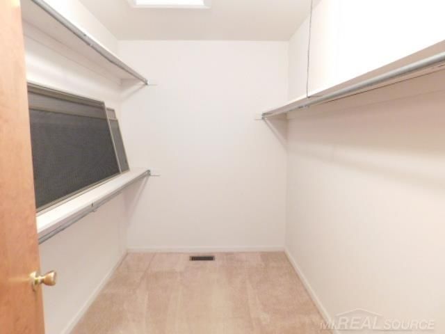 48515 Hidden Oaks Lane, Shelby Twp, MI 48317