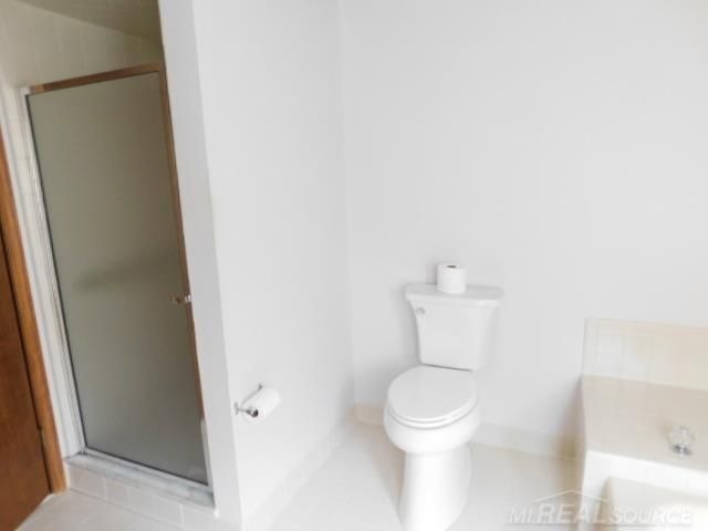 48515 Hidden Oaks Lane, Shelby Twp, MI 48317