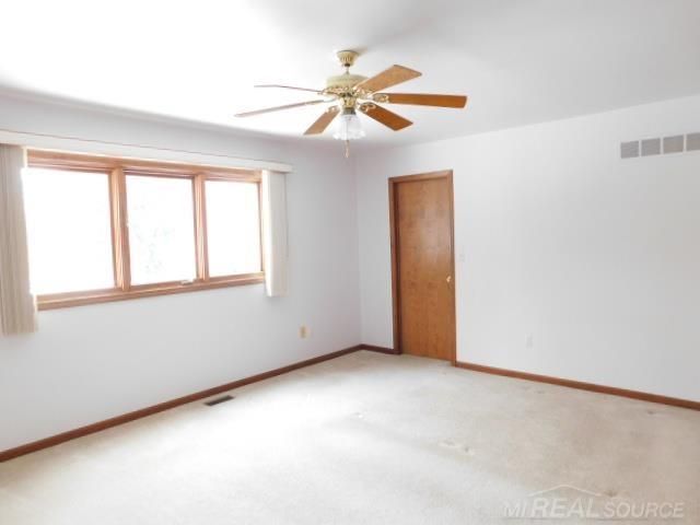 48515 Hidden Oaks Lane, Shelby Twp, MI 48317