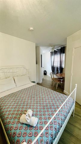 109 SE 9th St 6, Hallandale Beach, FL 33009