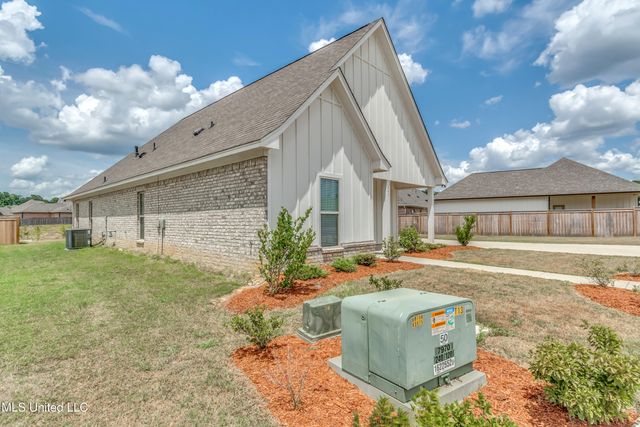 867 Long Leaf Circle, Brandon, MS 39042