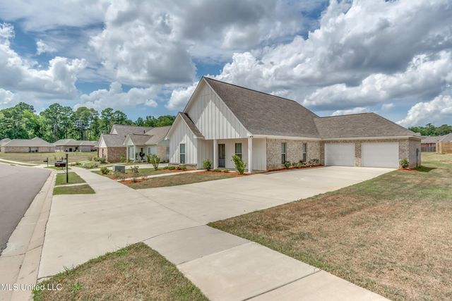 867 Long Leaf Circle, Brandon, MS 39042
