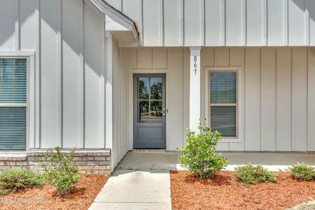 867 Long Leaf Circle, Brandon, MS 39042