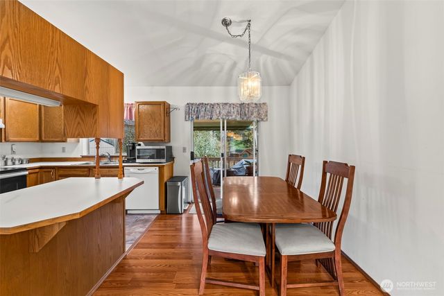 1072 NE Lombard Court, Bremerton, WA 98311