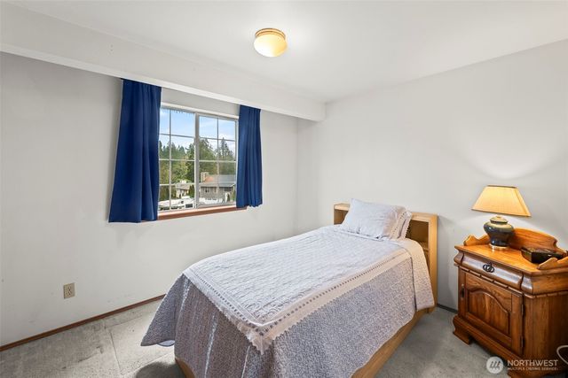 1072 NE Lombard Court, Bremerton, WA 98311