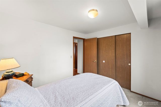 1072 NE Lombard Court, Bremerton, WA 98311