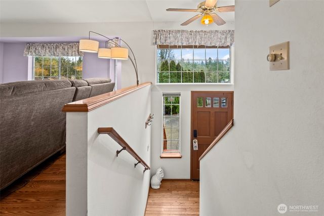 1072 NE Lombard Court, Bremerton, WA 98311